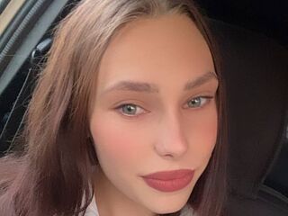 AliceHamil's Blonde live cam girls Profile Image